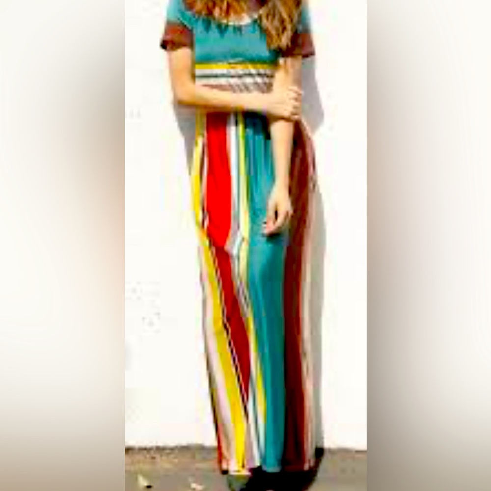 NWOT multi color striped short sleeved maxi dress. Size L